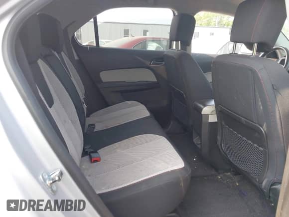 2010 Chevrolet Equinox 1LT z VIN 2CNFLDEY2A6338639, wystawiony jako IAAI lot #42395822 z przebiegiem 124 830 mil mil oraz . Historia ofert i sprzedaży dostępna na DreamBid. Obrazek 8.