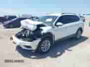 2019 Volkswagen Tiguan S с VIN 3VV1B7AX4KM127953, выставлен на аукционе IAAI как лот 42775849 с пробегом 136 640 миль миль и . История ставок и продаж доступна на DreamBid. Изображение 2.