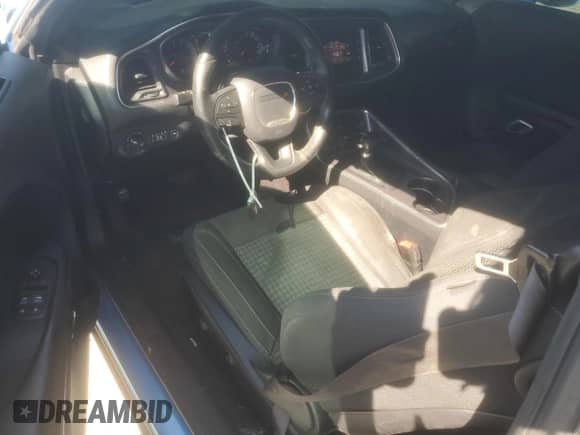 2016 Dodge Challenger R/T с VIN 2C3CDZBT3GH201401, выставлен на аукционе Copart как лот 71590085 с пробегом 70 984 миль миль и Списание • Salvage title. История ставок и продаж доступна на DreamBid. Изображение 8.