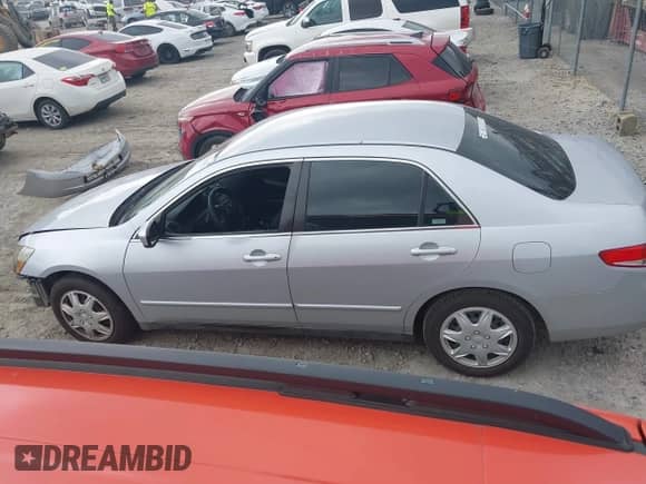 2004 Honda Accord LX с VIN 1HGCM66304A065891, выставлен на аукционе IAAI как лот 42318336 с пробегом 166 811 миль миль и . История ставок и продаж доступна на DreamBid. Изображение 14.