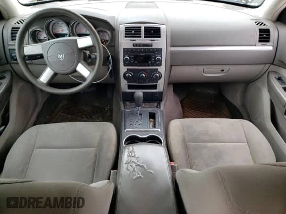 2008 Dodge Magnum with VIN 2D8GZ37V78H136688, listed as a Copart auction lot 74775734 with 282,084 mi miles and Salvage title. Bid and sale history available at DreamBid. Image 8.