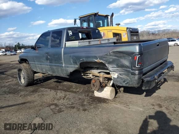 1998 Dodge 1500 с VIN 3B7HF12Y6WG108251, выставлен на аукционе Copart как лот 49730465 с пробегом Не указан миль и На запчасти • Non repairable. История ставок и продаж доступна на DreamBid. Изображение 2.
