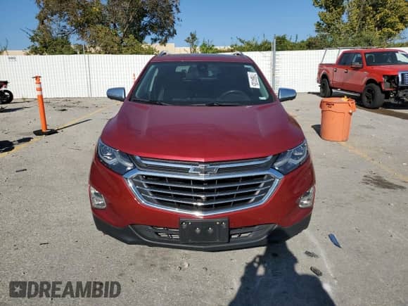 2020 Chevrolet Equinox Premier with VIN 3GNAXNEV1LS510489, listed as a Copart auction lot 71684135 with 43,622 mi miles and Salvage title. Bid and sale history available at DreamBid. Image 5.