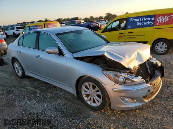 2013 Hyundai Genesis 3.8L с VIN KMHGC4DD4DU212503, выставлен на аукционе Copart как лот 82568375 с пробегом Не указан миль и Чистый • Clean title. История ставок и продаж доступна на DreamBid. Изображение 4.