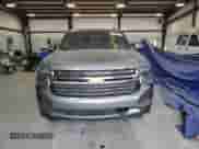 2021 Chevrolet Suburban Premier z VIN 1GNSCFKD7MR281130, wystawiony jako Copart lot #48735394 z przebiegiem 81 245 mil mil oraz Czysty tytuł • Clean title. Historia ofert i sprzedaży dostępna na DreamBid. Obrazek 5.
