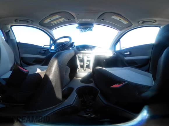 2018 Chevrolet Trax LT z VIN 3GNCJLSB1JL283398, wystawiony jako IAAI lot #43086911 z przebiegiem 59 425 mil mil oraz . Historia ofert i sprzedaży dostępna na DreamBid. Obrazek 19.
