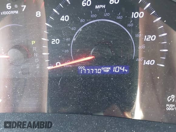 2011 Toyota Camry LE z VIN 4T4BF3EK1BR214107, wystawiony jako IAAI lot #43106626 z przebiegiem 177 770 mil mil oraz . Historia ofert i sprzedaży dostępna na DreamBid. Obrazek 16.