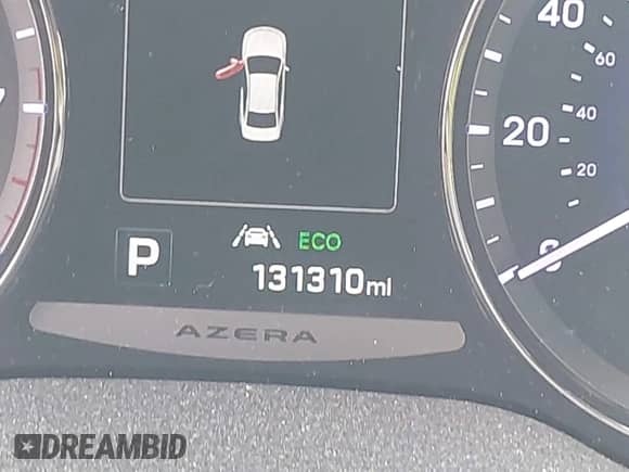 2017 Hyundai Azera Limited z VIN KMHFH4JGXHA588500, wystawiony jako IAAI lot #42888010 z przebiegiem 131 310 mil mil oraz . Historia ofert i sprzedaży dostępna na DreamBid. Obrazek 16.