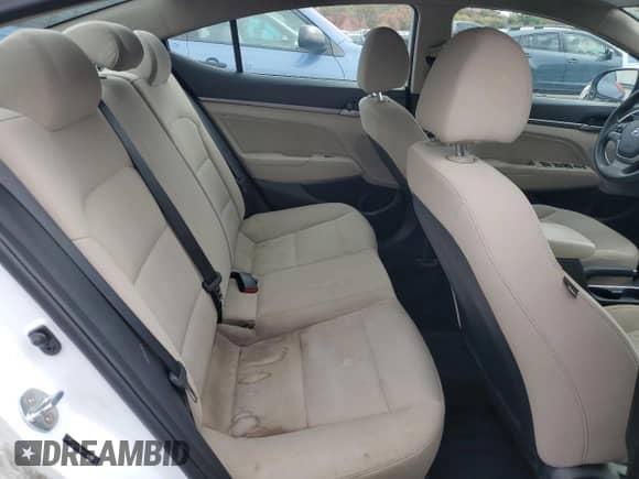 2018 Hyundai Elantra SEL z VIN 5NPD84LF6JH374389, wystawiony jako Copart lot #90103925 z przebiegiem 111 771 mil mil oraz Szkoda całkowita • Salvage title. Historia ofert i sprzedaży dostępna na DreamBid. Obrazek 10.