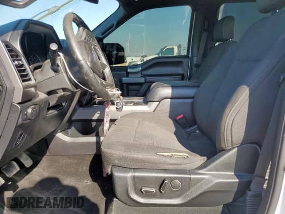 2017 Ford F-150 XLT with VIN 1FTEW1EG4HKE48144, listed as a Copart auction lot 81931755 with 201,665 mi miles and Salvage title. Bid and sale history available at DreamBid. Image 7.