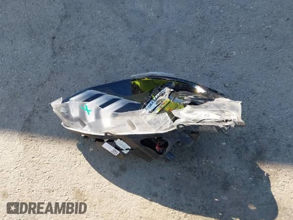 2005 Toyota Corolla CE z VIN 1NXBR32E55Z541422, wystawiony jako IAAI lot #43420987 z przebiegiem 45 013 mil mil oraz . Historia ofert i sprzedaży dostępna na DreamBid. Obrazek 12.