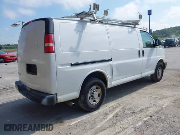 2012 Chevrolet Express Cargo с VIN 1GCWGFCAXC1183208, выставлен на аукционе IAAI как лот 42873897 с пробегом 204 582 миль миль и . История ставок и продаж доступна на DreamBid. Изображение 4.