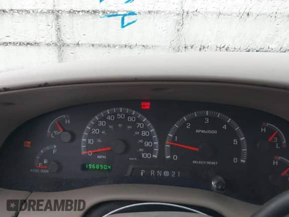 2002 Ford F-150 XLT с VIN 1FTRW08L42KA53781, выставлен на аукционе IAAI как лот 42676745 с пробегом 196 890 миль миль и . История ставок и продаж доступна на DreamBid. Изображение 7.