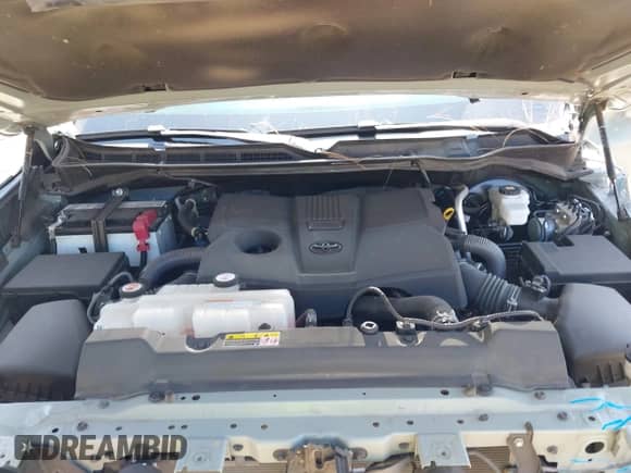 2022 Toyota Tundra SR5 with VIN 5TFLA5DBXNX041804, listed as a IAAI auction lot 42813535 with 67,878 mi miles and . Bid and sale history available at DreamBid. Image 10.