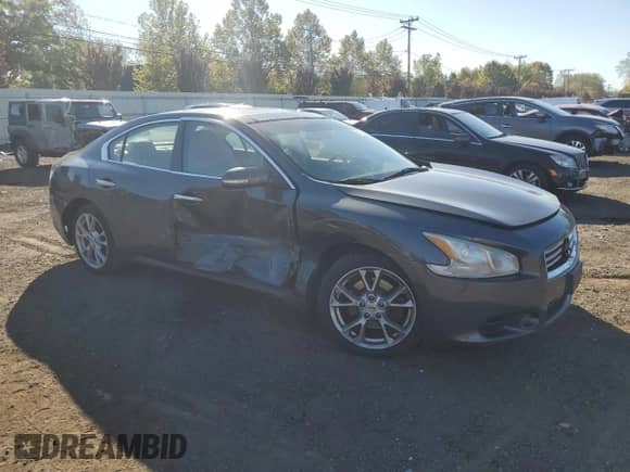 2013 Nissan Maxima S с VIN 1N4AA5AP4DC819694, выставлен на аукционе Copart как лот 84801075 с пробегом 127 634 миль миль и Списание • Salvage title. История ставок и продаж доступна на DreamBid. Изображение 4.