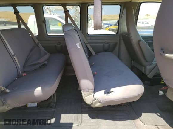2011 Chevrolet Express Passenger 1LT с VIN 1GAZG1FG8B1152580, выставлен на аукционе Copart как лот 64514254 с пробегом 108 825 миль миль и Чистый • Clean title. История ставок и продаж доступна на DreamBid. Изображение 10.