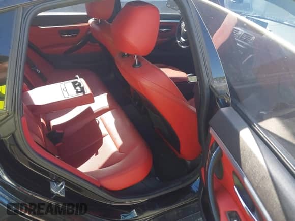 2018 BMW 4 Series 430i with VIN WBA4J1C51JBM10689, listed as a IAAI auction lot 42898652 with 111,516 mi miles and . Bid and sale history available at DreamBid. Image 8.