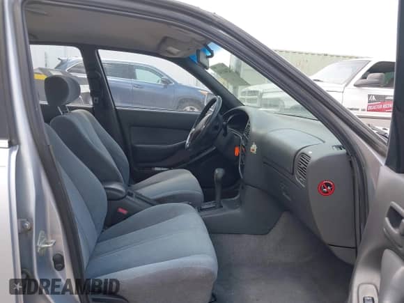 1996 Toyota Camry DX with VIN JT2BG12K9T0355173, listed as a IAAI auction lot 42441141 with 179,225 mi miles and . Bid and sale history available at DreamBid. Image 5.