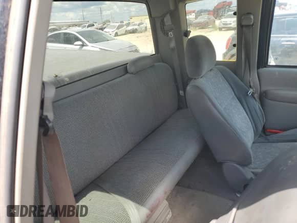 1998 GMC Sierra 1500 z VIN 1GTEC19W5WE518398, wystawiony jako Copart lot #73168034 z przebiegiem 356 084 mil mil oraz Szkoda całkowita • Salvage title. Historia ofert i sprzedaży dostępna na DreamBid. Obrazek 10.