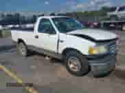 2002 Ford F-150 XL z VIN 1FTRF17292NB49435, wystawiony jako IAAI lot #43301384 z przebiegiem 227 398 mil mil oraz . Historia ofert i sprzedaży dostępna na DreamBid. Obrazek 1.
