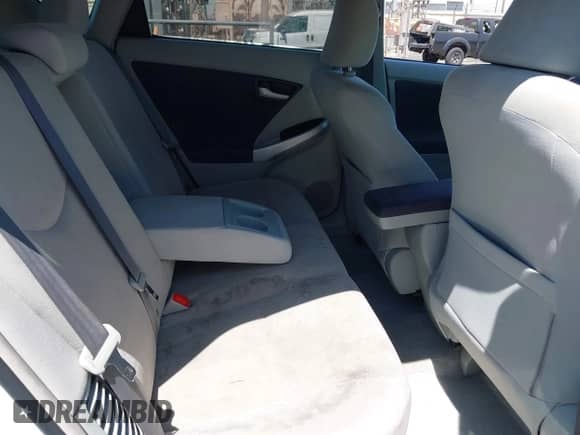 2010 Toyota Prius III with VIN JTDKN3DU8A0196201, listed as a IAAI auction lot 43121690 with 119,319 mi miles and . Bid and sale history available at DreamBid. Image 8.