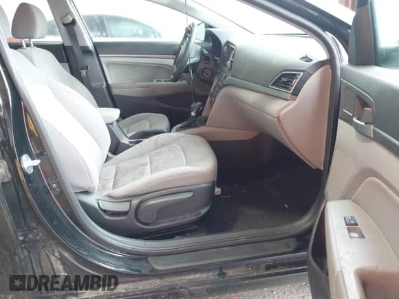 2018 Hyundai Elantra SEL с VIN 5NPD84LF3JH316532, выставлен на аукционе IAAI как лот 42109909 с пробегом 102 262 миль миль и . История ставок и продаж доступна на DreamBid. Изображение 5.