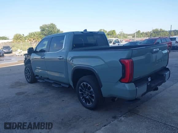 2025 Toyota Tundra Limited with VIN 5TFJA5DB3SX323804, listed as a IAAI auction lot 43213270 with 202 mi miles and . Bid and sale history available at DreamBid. Image 3.
