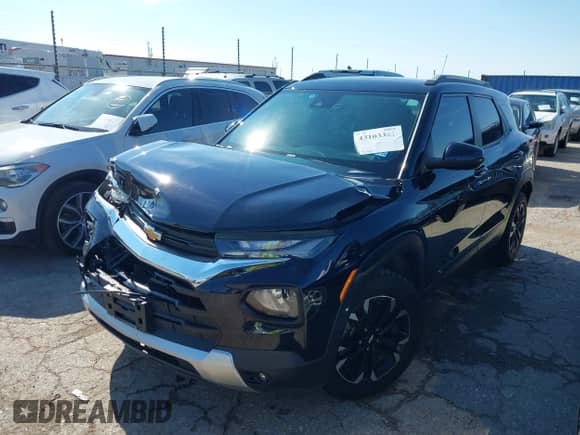 2021 Chevrolet TrailBlazer LT with VIN KL79MPSLXMB090647, listed as a IAAI auction lot 43103381 with 32,367 mi miles and . Bid and sale history available at DreamBid. Image 2.