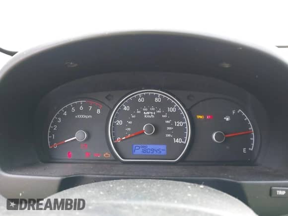 2010 Hyundai Elantra GLS z VIN KMHDU4AD9AU901985, wystawiony jako IAAI lot #41900330 z przebiegiem 180 945 mil mil oraz . Historia ofert i sprzedaży dostępna na DreamBid. Obrazek 7.