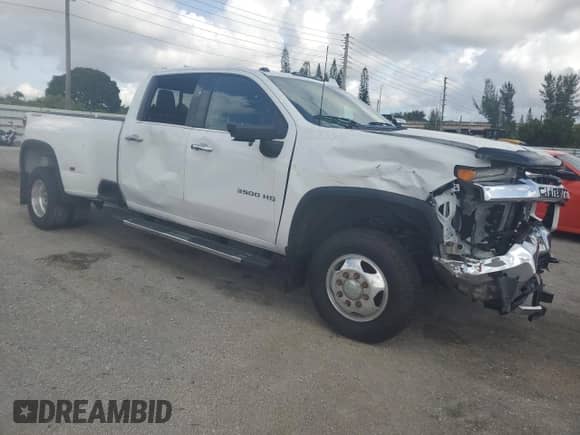 2021 Chevrolet Silverado 3500HD LTZ с VIN 1GC4YUEY9MF239744, выставлен на аукционе Copart как лот 72356274 с пробегом 108 048 миль миль и Списание • Salvage title. История ставок и продаж доступна на DreamBid. Изображение 4.