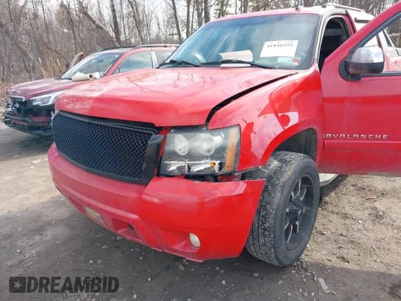 2008 Chevrolet Avalanche LTZ с VIN 3GNFK12358G132946, выставлен на аукционе IAAI как лот 41846555 с пробегом 237 924 миль миль и . История ставок и продаж доступна на DreamBid. Изображение 6.