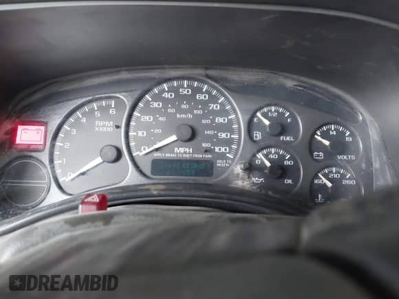 2002 Chevrolet Suburban LT z VIN 1GNFK16T92J132948, wystawiony jako IAAI lot #42439952 z przebiegiem 251 493 mil mil oraz . Historia ofert i sprzedaży dostępna na DreamBid. Obrazek 7.