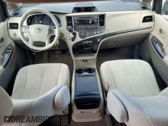 2013 Toyota Sienna LE с VIN 5TDJK3DC2DS070137, выставлен на аукционе Copart как лот 80140495 с пробегом 196 203 миль миль и Списание • Salvage title. История ставок и продаж доступна на DreamBid. Изображение 8.