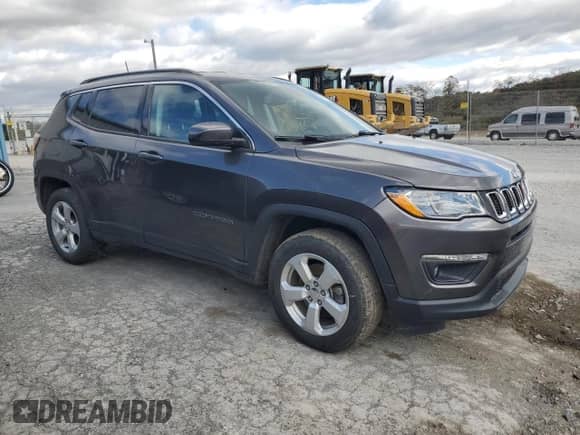 2019 Jeep Compass Latitude с VIN 3C4NJDBBXKT839698, выставлен на аукционе Copart как лот 87215955 с пробегом 83 954 миль миль и Списание • Salvage title. История ставок и продаж доступна на DreamBid. Изображение 4.