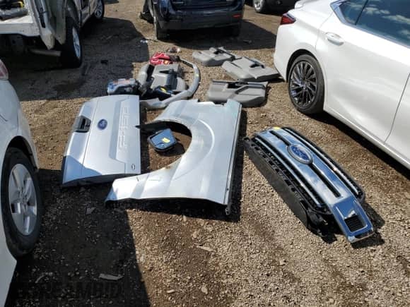 2018 Ford F-150 XL z VIN 1FTEW1C58JFB31564, wystawiony jako Copart lot #69212415 z przebiegiem 115 492 mil mil oraz Szkoda całkowita • Salvage title. Historia ofert i sprzedaży dostępna na DreamBid. Obrazek 12.