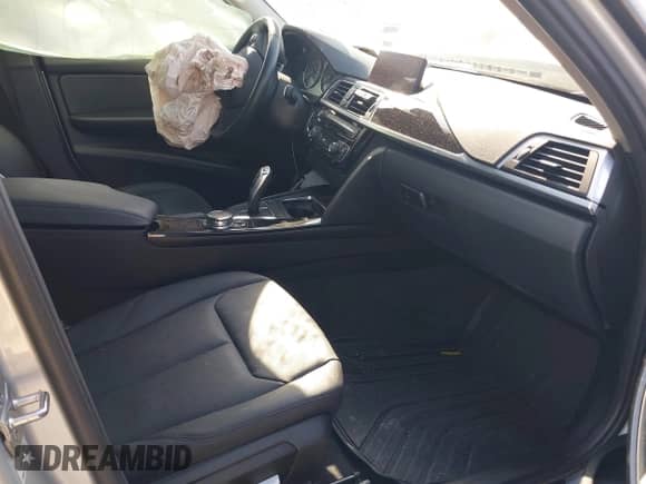 2016 BMW 3 Series 320i xDrive with VIN WBA8A3C59GK689623, listed as a IAAI auction lot 41472082 with 43,569 mi miles and . Bid and sale history available at DreamBid. Image 5.