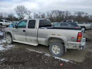 2000 Chevrolet Silverado 2500 LS с VIN 1GCGK29U9YE403483, выставлен на аукционе Copart как лот 81911984 с пробегом 150 244 миль миль и Списание • Salvage title. История ставок и продаж доступна на DreamBid. Изображение 2.
