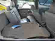 2006 Toyota Tundra Limited z VIN 5TBET38116S528236, wystawiony jako Copart lot #63235285 z przebiegiem Nie podano mil oraz Nie do naprawy • Non repairable. Historia ofert i sprzedaży dostępna na DreamBid. Obrazek 10.