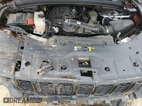 2024 Jeep Grand Cherokee Altitude with VIN 1C4RJKAG5R8934696, listed as a Copart auction lot 67320005 with 27,555 mi miles and Salvage title. Bid and sale history available at DreamBid. Image 12.