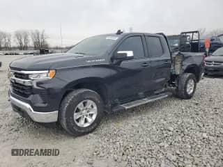 2022 Chevrolet Silverado 1500 with VIN 1GCVDDET3NZ584353, listed as a Copart auction lot 46906355 with 7,937 mi miles and Salvage title. Bid and sale history available at DreamBid. Image 1.