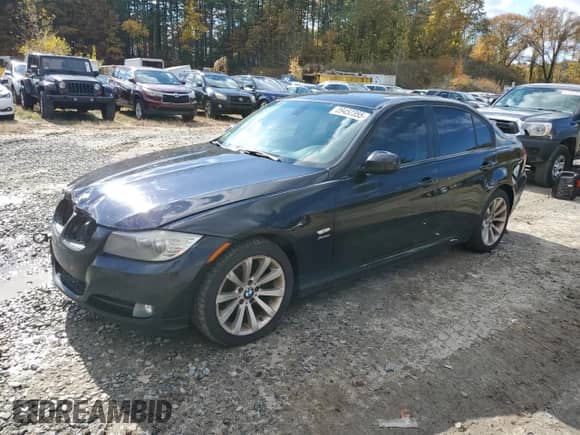 2011 BMW 3 Series 328i xDrive с VIN WBAPK5C55BA655326, выставлен на аукционе Copart как лот 89452355 с пробегом 140 550 миль миль и Чистый • Clean title. История ставок и продаж доступна на DreamBid. Изображение 1.