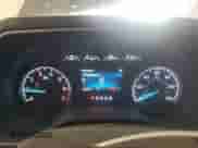 2021 Ford F-150 XL z VIN 1FTMF1EP8MKD83806, wystawiony jako Copart lot #48136935 z przebiegiem 104 148 mil mil oraz Czysty tytuł • Clean title. Historia ofert i sprzedaży dostępna na DreamBid. Obrazek 9.