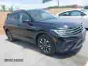 2022 Volkswagen Tiguan S с VIN 3VV1B7AX5NM056766, выставлен на аукционе IAAI как лот 42024519 с пробегом 97 548 миль миль и . История ставок и продаж доступна на DreamBid. Изображение 1.