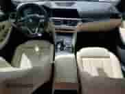 2021 BMW 3 Series 330i z VIN 3MW5R1J0XM8B53154, wystawiony jako Copart lot #81292145 z przebiegiem 41 995 mil mil oraz Szkoda całkowita • Salvage title. Historia ofert i sprzedaży dostępna na DreamBid. Obrazek 8.