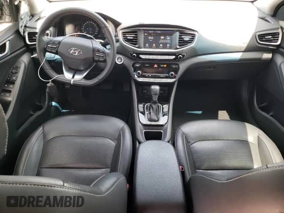 2017 Hyundai Ioniq Limited z VIN KMHC85LC9HU040375, wystawiony jako Copart lot #57355754 z przebiegiem 92 866 mil mil oraz . Historia ofert i sprzedaży dostępna na DreamBid. Obrazek 8.