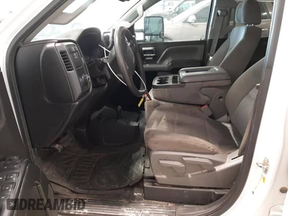 2016 Chevrolet Silverado 3500HD Work Truck с VIN 1GC2KYEG8GZ338064, выставлен на аукционе Copart как лот 69096162 с пробегом 124 532 миль миль и Списание • Salvage title. История ставок и продаж доступна на DreamBid. Изображение 7.