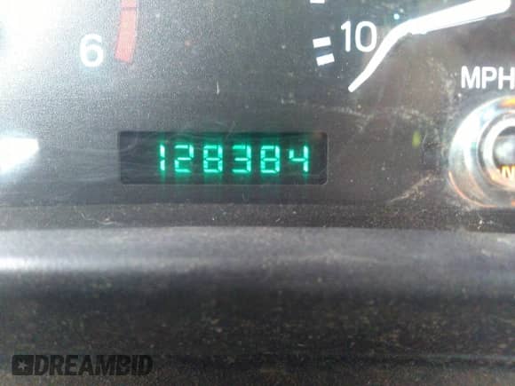 1998 Jeep Wrangler SE z VIN 1J4FY29P6WP765254, wystawiony jako IAAI lot #43342210 z przebiegiem 128 384 mil mil oraz . Historia ofert i sprzedaży dostępna na DreamBid. Obrazek 15.