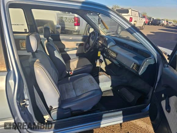 1984 Honda Civic с VIN JHMAH3321ES036981, выставлен на аукционе Copart как лот 47146445 с пробегом 122 778 миль миль и Чистый • Clean title. История ставок и продаж доступна на DreamBid. Изображение 5.