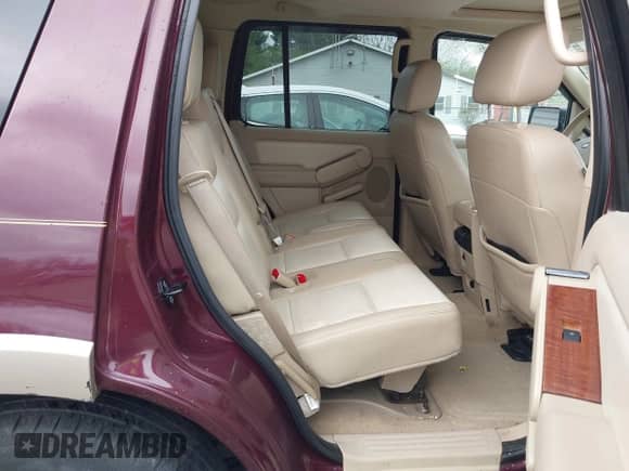 2006 Ford Explorer Eddie Bauer с VIN 1FMEU74846ZA09335, выставлен на аукционе IAAI как лот 41986862 с пробегом 139 406 миль миль и . История ставок и продаж доступна на DreamBid. Изображение 8.