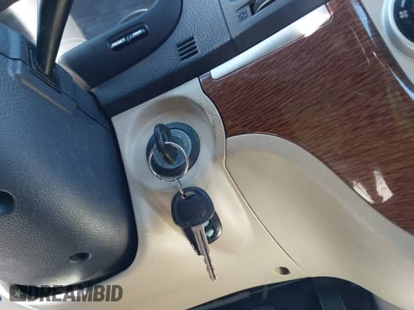 2008 Hyundai Santa Fe GLS with VIN 5NMSG13D78H194515, listed as a IAAI auction lot 43543213 with 158,944 mi miles and . Bid and sale history available at DreamBid. Image 11.